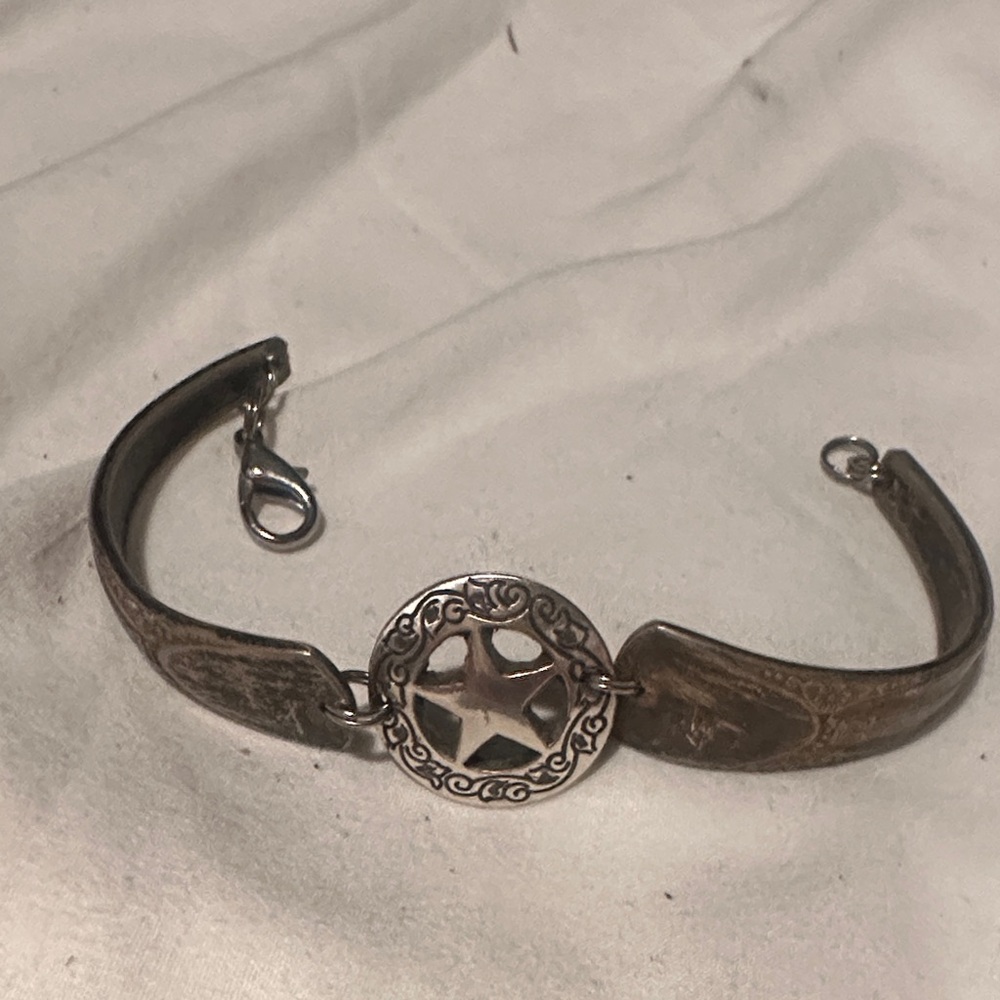 Silver Star Bracelet - image 1